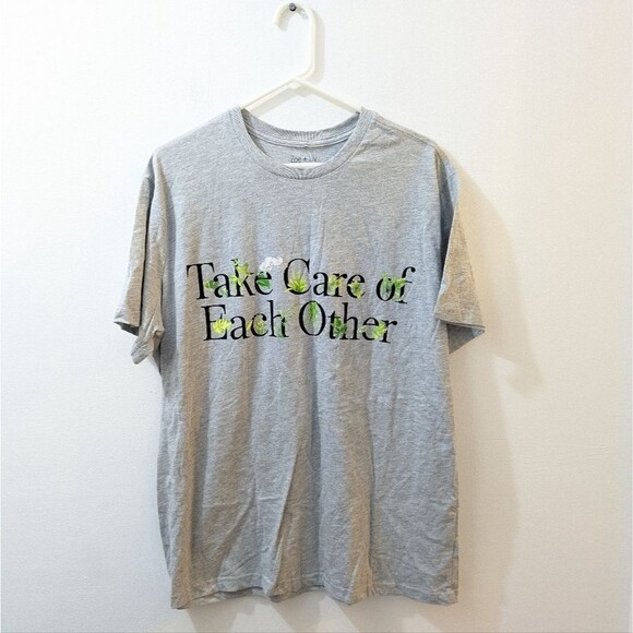 ZOE + LIV "Take Care of Each Other" Gray Graphic Short Sleeve Shirt, Women's XXL - Picture 1 of 9